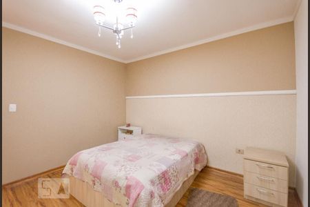 Casa à venda com 200m², 3 quartos e 2 vagas Casa à venda com 200m², 3 quartos e 2 vagasQuarto 3 - Suíte