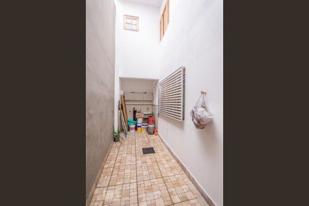 Casa à venda com 200m², 3 quartos e 2 vagas Casa à venda com 200m², 3 quartos e 2 vagasÁrea de Serviço