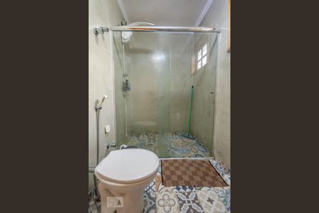 Casa à venda com 200m², 3 quartos e 2 vagas Casa à venda com 200m², 3 quartos e 2 vagasBanheiro Social