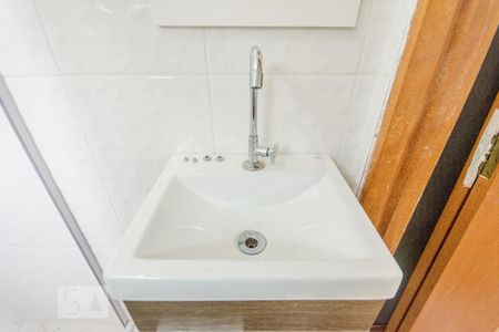 Casa à venda com 200m², 3 quartos e 2 vagas Casa à venda com 200m², 3 quartos e 2 vagasBanheiro do Quarto 1 - Suíte