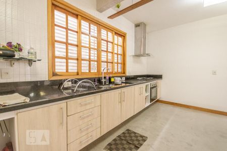 Casa à venda com 200m², 3 quartos e 2 vagas Casa à venda com 200m², 3 quartos e 2 vagasCozinha
