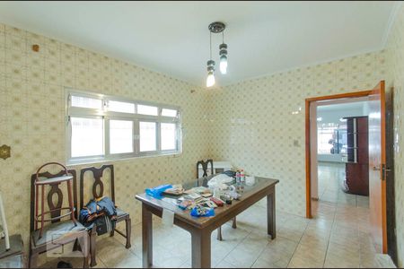 Casa para alugar com 219m², 3 quartos e 2 vagas Casa para alugar com 219m², 3 quartos e 2 vagasSala de Jantar