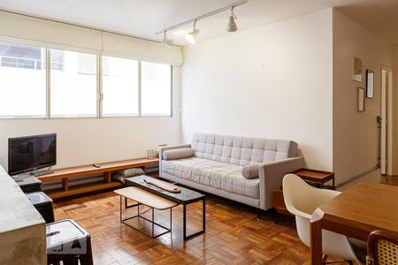 Sala de apartamento para alugar com 2 quartos, 70m² em Cerqueira César, São Paulo