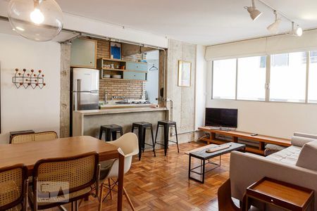 Sala de apartamento para alugar com 2 quartos, 70m² em Cerqueira César, São Paulo