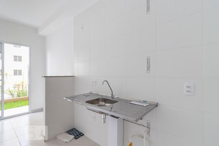 Sala/Cozinha de apartamento para alugar com 1 quarto, 28m² em Vila Penteado, São Paulo