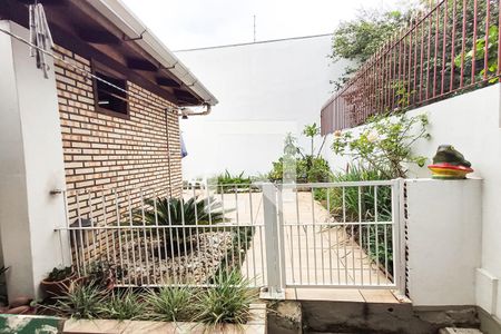 Casa à venda com 250m², 3 quartos e 3 vagas Casa à venda com 250m², 3 quartos e 3 vagasJardim