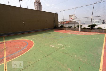 Apartamento à venda com 101m², 3 quartos e 2 vagas Apartamento à venda com 101m², 3 quartos e 2 vagasÁrea comum - Quadra esportiva