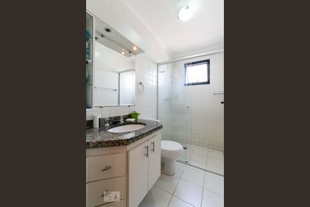 Apartamento à venda com 101m², 3 quartos e 2 vagas Apartamento à venda com 101m², 3 quartos e 2 vagasBanheiro da suíte