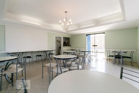 Apartamento à venda com 101m², 3 quartos e 2 vagas Apartamento à venda com 101m², 3 quartos e 2 vagasÁrea comum - Salão de festas