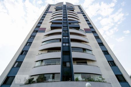 Apartamento à venda com 101m², 3 quartos e 2 vagas Apartamento à venda com 101m², 3 quartos e 2 vagasFachada do prédio