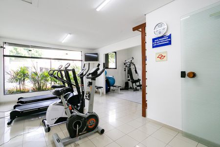 Apartamento à venda com 101m², 3 quartos e 2 vagas Apartamento à venda com 101m², 3 quartos e 2 vagasÁrea comum - Academia