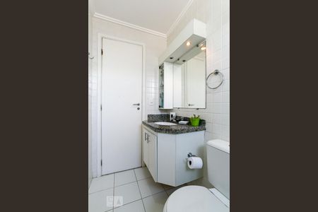 Apartamento à venda com 101m², 3 quartos e 2 vagas Apartamento à venda com 101m², 3 quartos e 2 vagasBanheiro da suíte