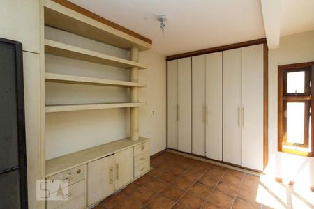 Casa à venda com 177m², 3 quartos e 2 vagasEdícula