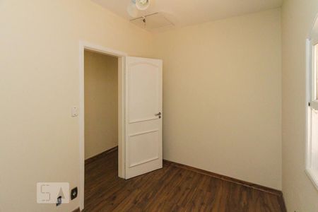 Casa à venda com 177m², 3 quartos e 2 vagasQuarto 02