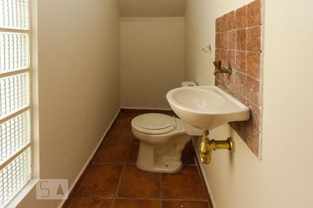 Casa à venda com 177m², 3 quartos e 2 vagaslavabo da edícula