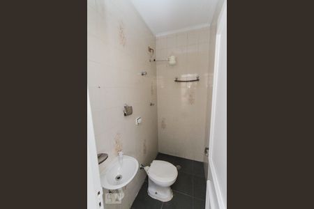 Casa à venda com 177m², 3 quartos e 2 vagasBanheiro de Serviço