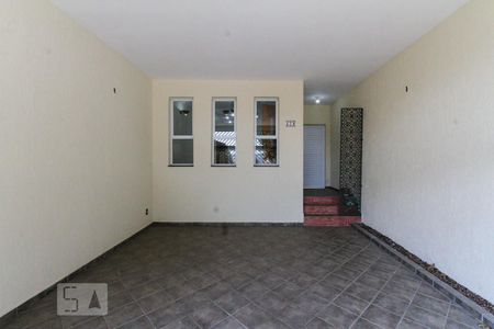 Casa à venda com 177m², 3 quartos e 2 vagasGaragem