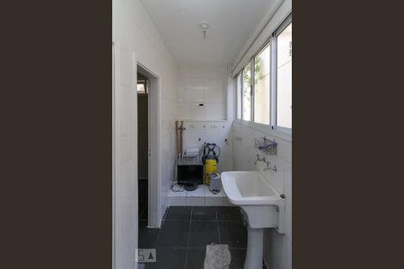 Casa à venda com 177m², 3 quartos e 2 vagasÁrea de Serviço