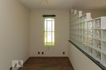 Casa à venda com 177m², 3 quartos e 2 vagasHall