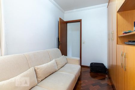 Casa à venda com 160m², 4 quartos e 4 vagas Casa à venda com 160m², 4 quartos e 4 vagasQuarto 2