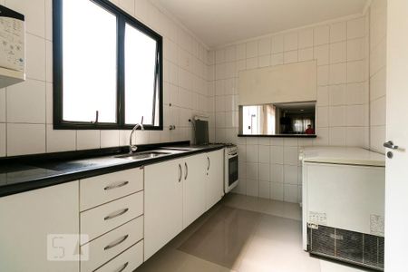 Apartamento à venda com 189m², 3 quartos e 4 vagasÁrea comum - Salão de festas