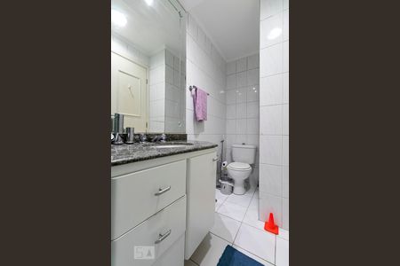 Apartamento à venda com 189m², 3 quartos e 4 vagasBanheiro da Suíte