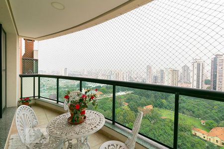 Apartamento à venda com 189m², 3 quartos e 4 vagasVaranda da Sala