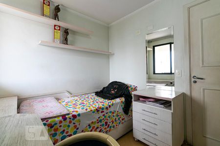 Apartamento à venda com 189m², 3 quartos e 4 vagasQuarto 2