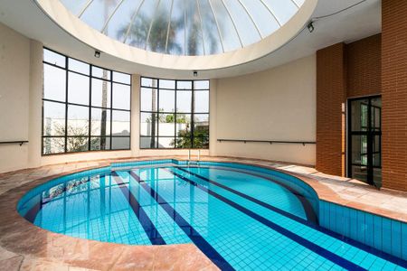 Apartamento à venda com 189m², 3 quartos e 4 vagasÁrea comum - Piscina Aquecida