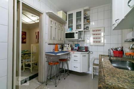 Apartamento à venda com 189m², 3 quartos e 4 vagasCozinha