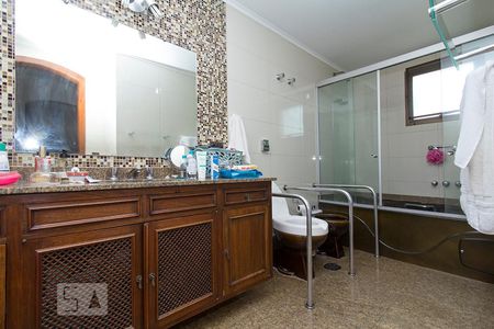 Apartamento para alugar com 280m², 4 quartos e 4 vagas Apartamento para alugar com 280m², 4 quartos e 4 vagasBanheiro Suite 2