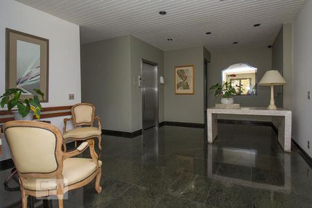Apartamento para alugar com 280m², 4 quartos e 4 vagas Apartamento para alugar com 280m², 4 quartos e 4 vagasHall de Entrada