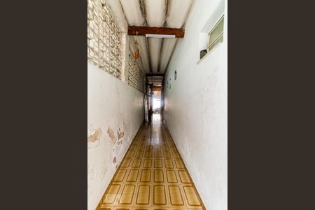 Casa à venda com 127m², 3 quartos e 2 vagas Casa à venda com 127m², 3 quartos e 2 vagasCorredor