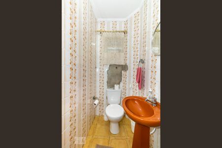 Casa à venda com 127m², 3 quartos e 2 vagas Casa à venda com 127m², 3 quartos e 2 vagasLavabo