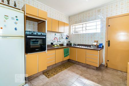 Casa à venda com 127m², 3 quartos e 2 vagas Casa à venda com 127m², 3 quartos e 2 vagasCozinha