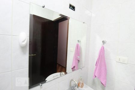 Casa à venda com 267m², 3 quartos e 8 vagasBanheiro social