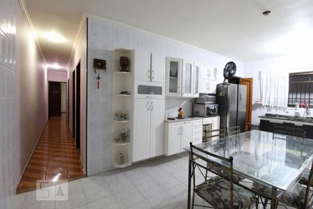 Casa à venda com 267m², 3 quartos e 8 vagasCozinha