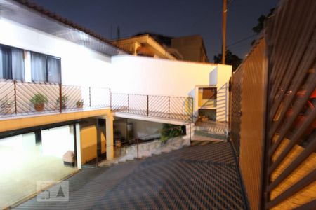 Casa à venda com 267m², 3 quartos e 8 vagasRampa garagem