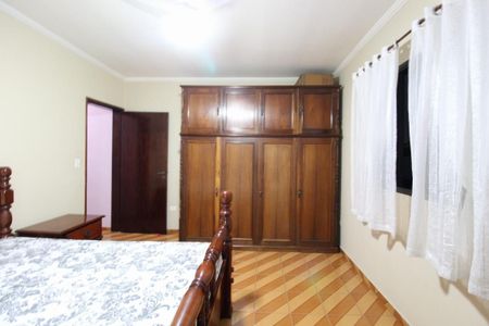 Casa à venda com 267m², 3 quartos e 8 vagasSuíte 2