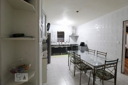 Casa à venda com 267m², 3 quartos e 8 vagasCozinha