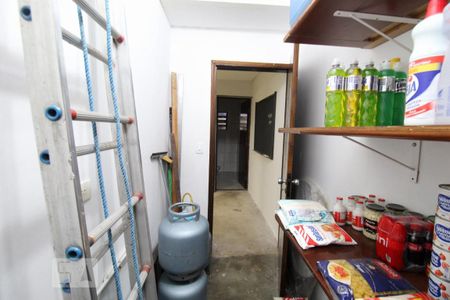 Casa à venda com 267m², 3 quartos e 8 vagasDespensa