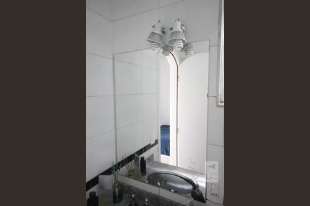 Casa de condomínio à venda com 245m², 5 quartos e 4 vagasSuíte 2