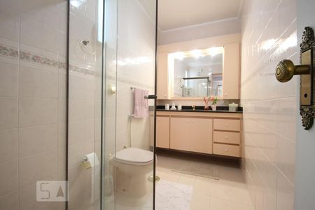 Casa de condomínio à venda com 245m², 5 quartos e 4 vagasSuíte 4