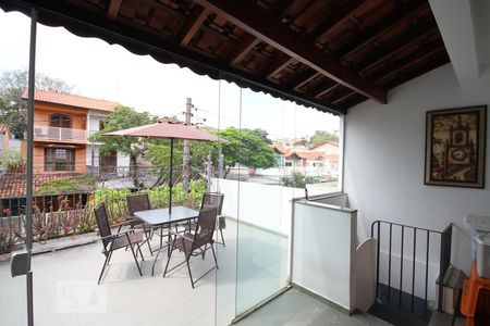 Casa de condomínio à venda com 245m², 5 quartos e 4 vagasVaranda Suíte 3