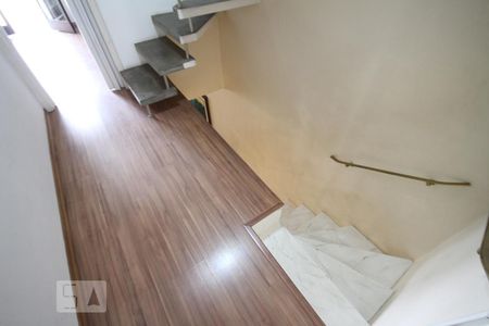 Casa de condomínio à venda com 245m², 5 quartos e 4 vagasCorredor 2 andar