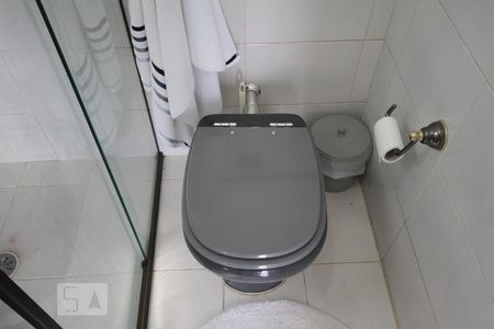 Casa de condomínio à venda com 245m², 5 quartos e 4 vagasSuíte 2