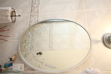 Casa de condomínio à venda com 245m², 5 quartos e 4 vagasBanheiro