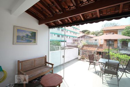 Casa de condomínio à venda com 245m², 5 quartos e 4 vagasVaranda Suíte 3