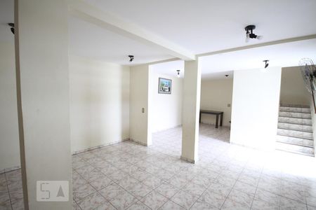 Casa de condomínio à venda com 245m², 5 quartos e 4 vagasSalão de Festas