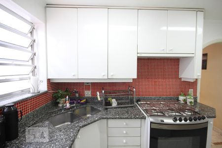 Casa de condomínio à venda com 245m², 5 quartos e 4 vagasCozinha